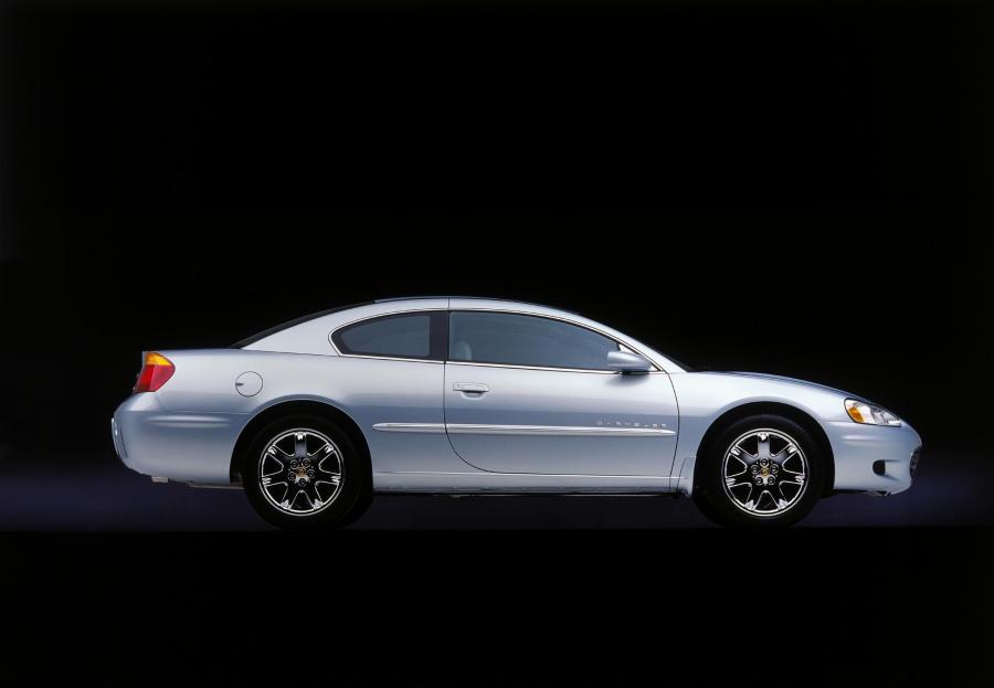  Chrysler Sebring Coupe 2001 года  (фото 2 из 9)